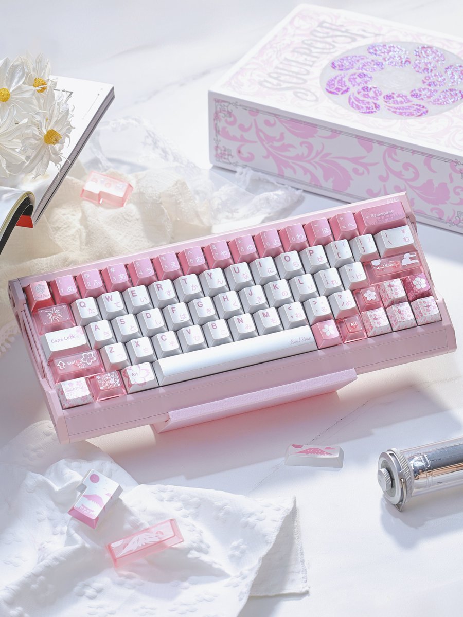 SoulRose_CN's tweet photo. IQUNIX EV63
SoulRose Sakura Oath Keycap🍬 https://t.co/vYBv7OtOSB