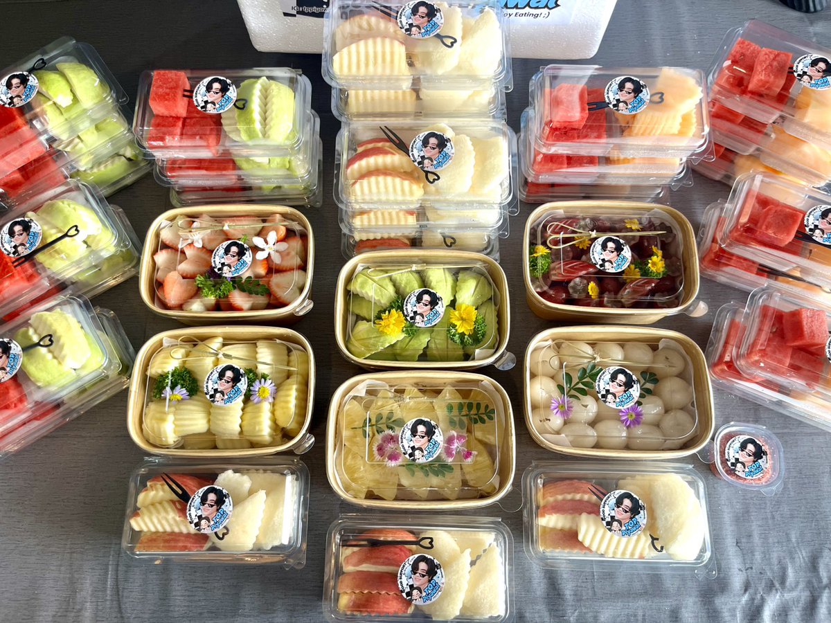 _miieye's tweet photo. 🩵🍱
23.05.2026
( ˘͈ ᵕ ˘͈♡)
ขอให้วันนี้เป็นวันที่สดใส สดชื่น ทำงานราบรื่น และมีแต่เรื่องดี ๆ เข้ามานะคะ :)
#FoodSupportForTopPiyawat
#tppiyawat #TopPiyawat #ท๊อปปิยวัฒน์ https://t.co/vwhpYQXtm8
