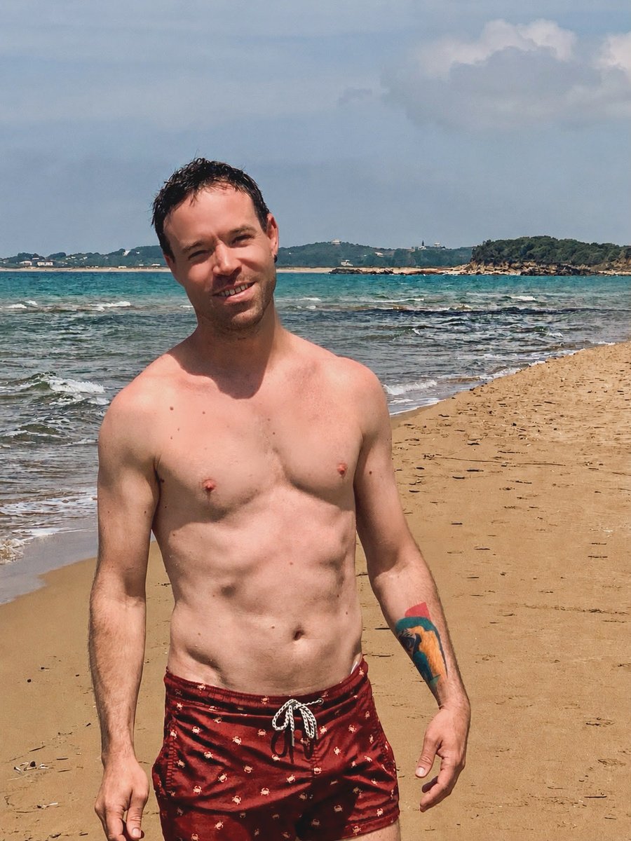 drapsben's tweet photo. Rendez-moi la Grèce 🇬🇷🏝️ https://t.co/jsNTEmpjuw