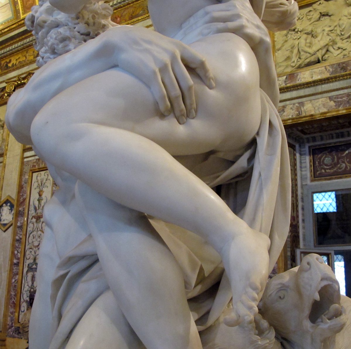 PacoCampagna's tweet photo. La mano che affonda nella carne...
Realizzato tra il 1621 e il 1622 da Gian Lorenzo Bernini, ci si rende conto che "Il Ratto di Proserpina" non è solo una scultura.
È pura genialità.
È un miracolo artistico.
È emozione che diviene oggetto ed oggetto che emozionerà per l'eternità. https://t.co/y14jjjSMdF