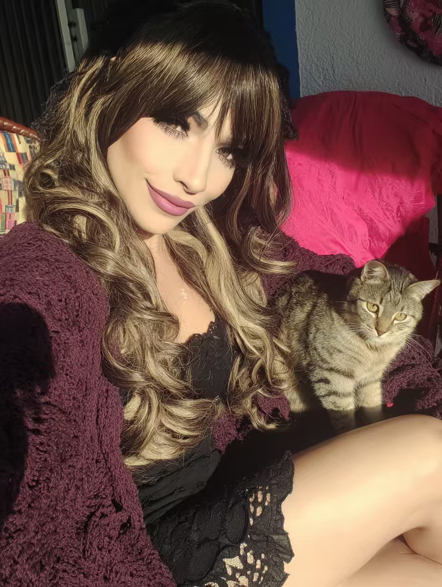 TransDatingLove's tweet photo. Most people notice my smile first. What they don't know is that I can spend hours talking about travel, food, and all the places I still want to visit. https://t.co/4m8JEsHiIQ