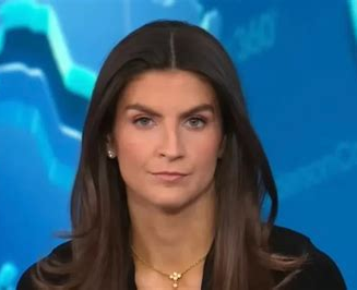 BunkStrutts's tweet photo. @Gus_802 Complimenting Kaitlan Collins even though she looks like a dude. https://t.co/W7iKOLbUQj
