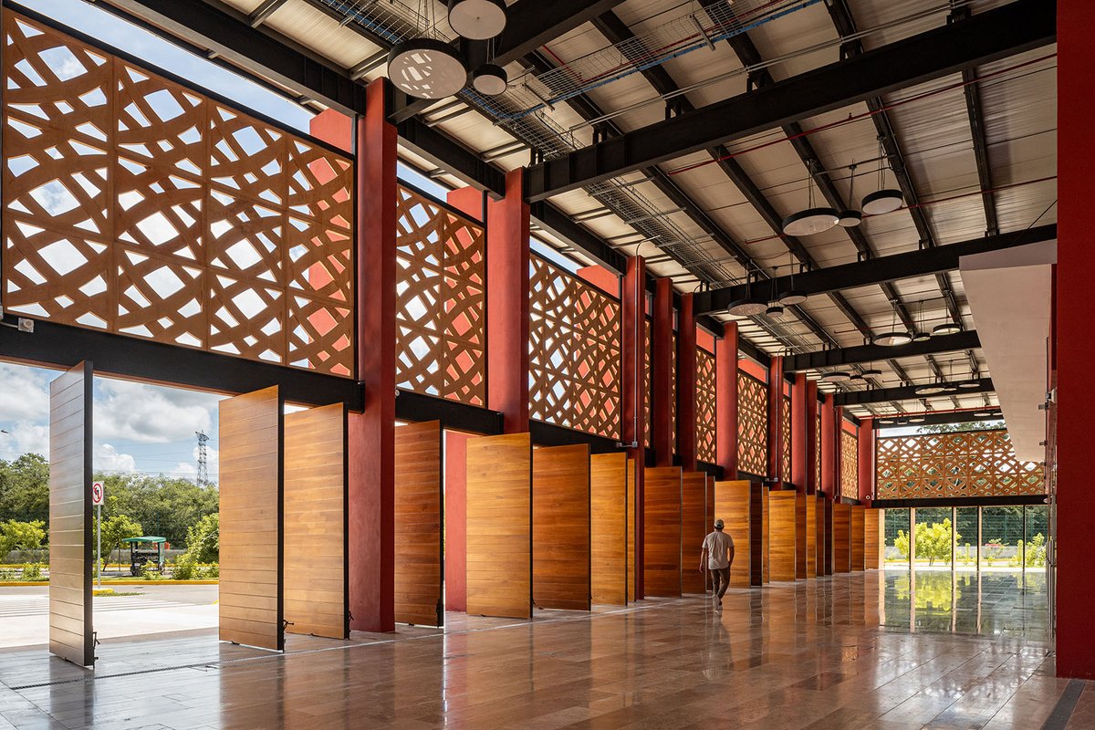 goooodofficial's tweet photo. Maxcanú Station by GI21
A Tropical Transport Infrastructure Shaped by Light and Ventilation
link: https://t.co/Zwj8w8hfDq

photo by Pavelín and Oscar Hernández OHFA
#Yucatanpeninsula #Transportation #PubilcArchitecture #TrainStation https://t.co/0Ms0W3kOor