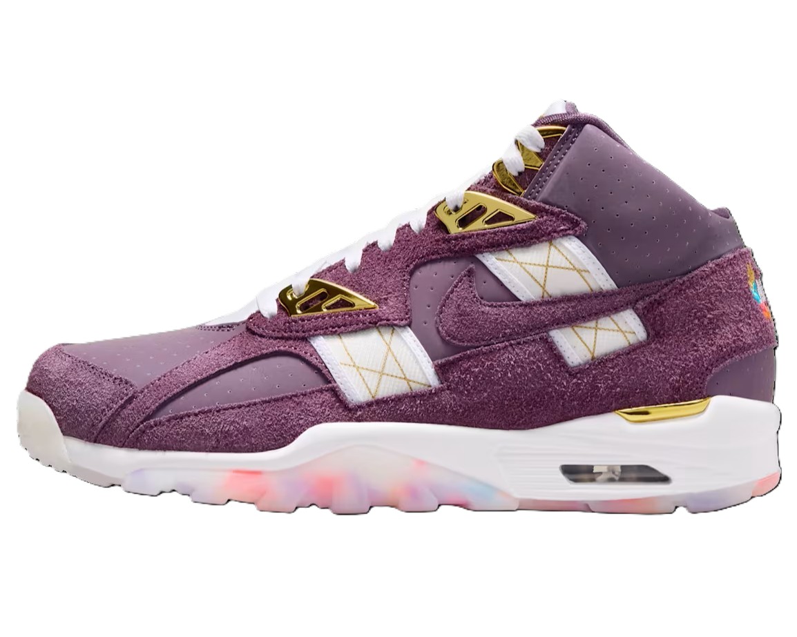 CaptainCreps's tweet photo. Ad: 🟣NEW RELEASE🟣> https://t.co/oIXwOAx5hp

Last sizes still available via SNKRS. The Nike Air Trainer SC SP “Atlanta Olympics” drops with purple shaggy suede uppers, metallic gold panels, and Olympic-inspired details.

RRP: £129.99 https://t.co/GjlF5Tl41Q