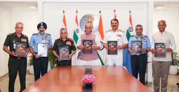 TruthTracker0's tweet photo. #OperationSindoor is being described as an unprecedented success, marking a unique phase in India’s military history with rapid operational outcomes and strategic impact.
#IndianArmy 
@MajorPoonia @InsightGL @sowmiyasid @IndiaUnleashed_ @majorgauravarya https://t.co/FbJvZzVyzJ