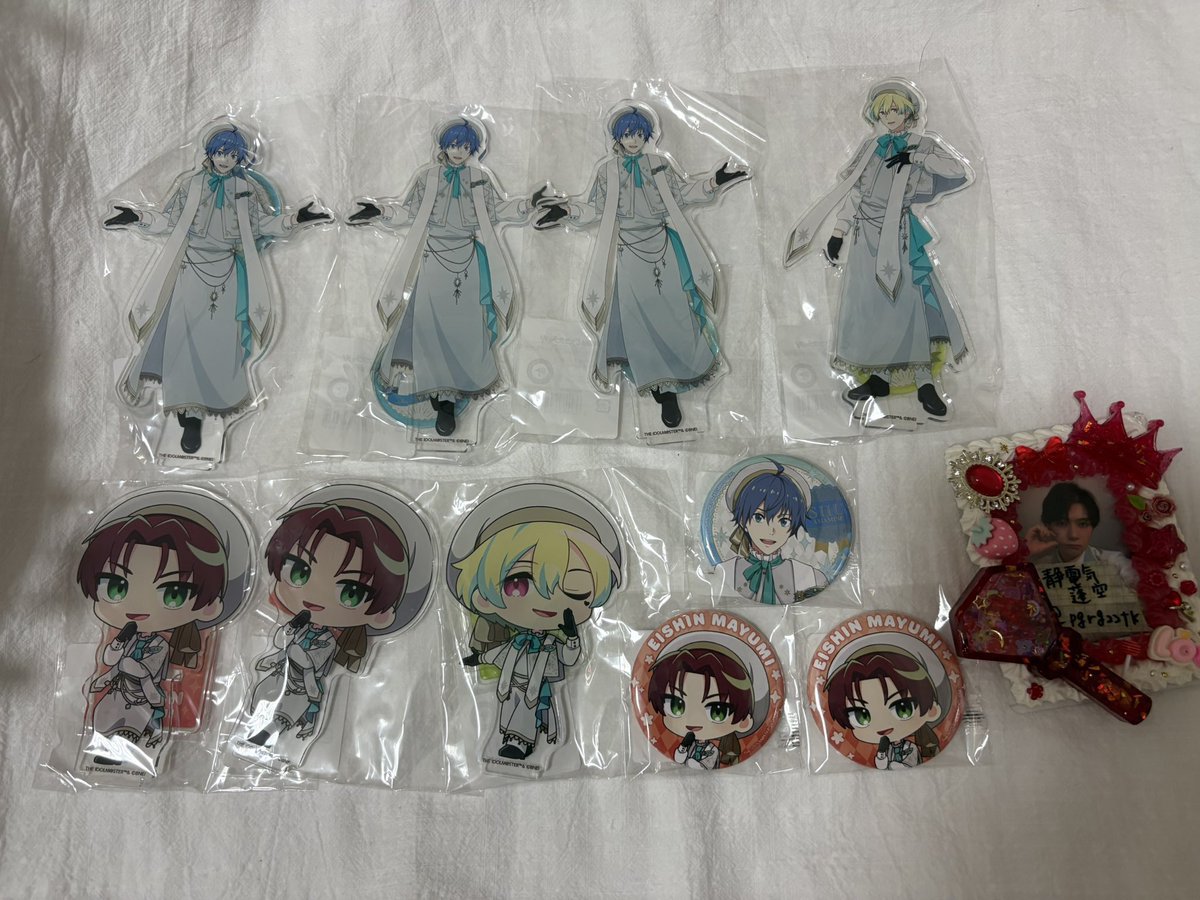 _pgrg22tk's tweet photo. 【交換/譲渡】SideM コトブキくじ アニクロ プロミ スイパラ 缶バッジ アクキー
アクスタ

譲)画像1～3

求)同異種 英雄(画像4最優先)
各500円+送料
※秀 百々人等身アクスタは交換のみ
まとめて最優先
⚠️初回お取引の方はリトリン必読 https://t.co/8UqwDyfDAK