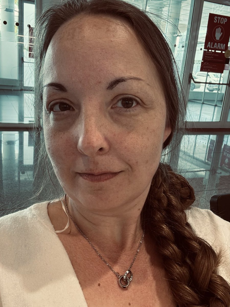 pling85's tweet photo. Arrived with the early flight to Munic for a fun weekend @BoundCon_Munich https://t.co/S0EwbBPHUW
