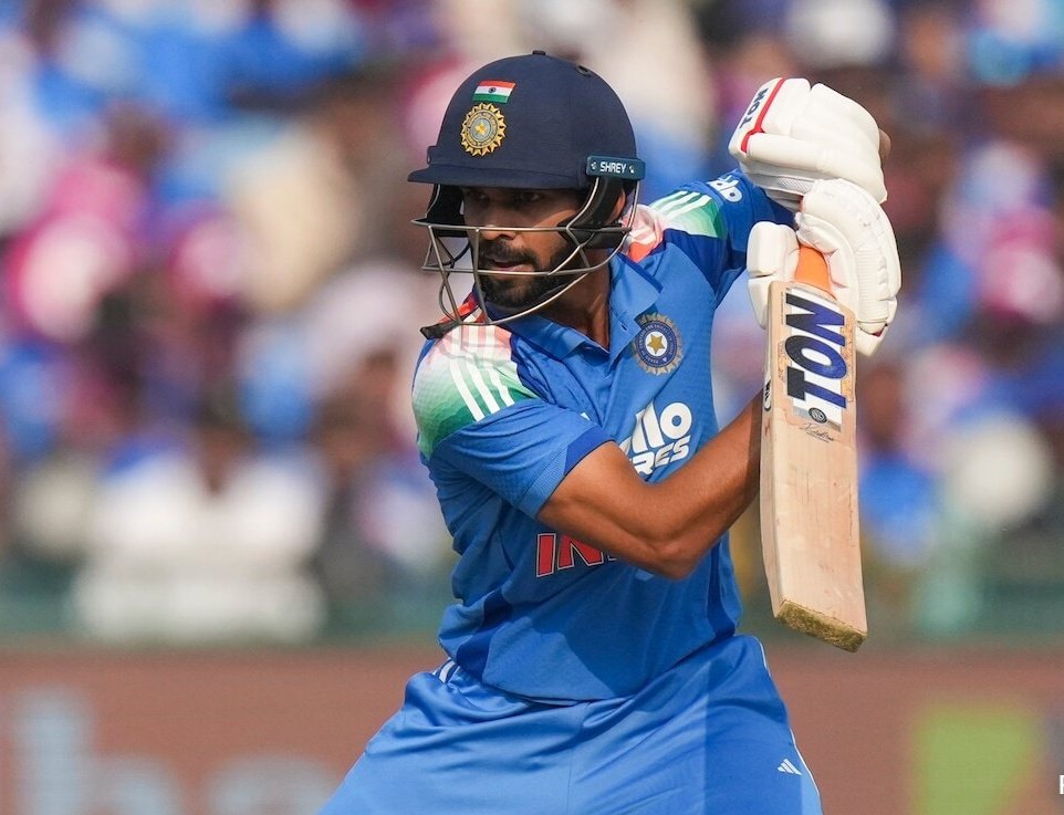 LuckyCSK24's tweet photo. 🚨 Ruturaj Gaikwad to replace Virat at No. 3 in the upcoming ODIs against Afghanistan 🔥 https://t.co/dt9fpu6Yo4