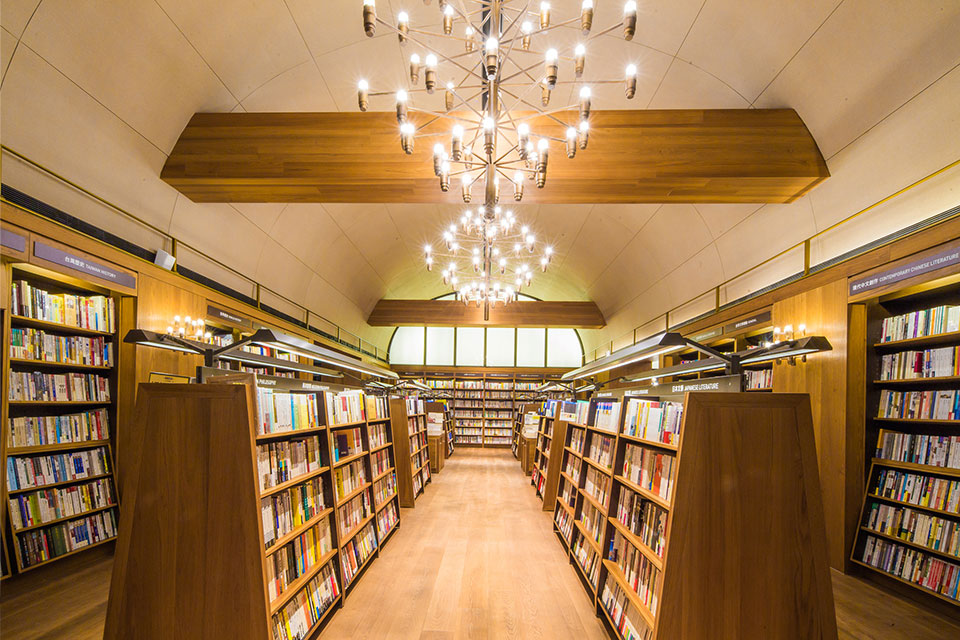 lmaga_jp's tweet photo. 台湾発おしゃれ書店「誠品生活」
2027年大阪初上陸へ🍍

文房具、雑貨、台湾グルメを取り扱う
ライフスタイル書店で、7年前に日本初進出
👉https://t.co/8DY5iuPz6U https://t.co/OPSY4iGgc6