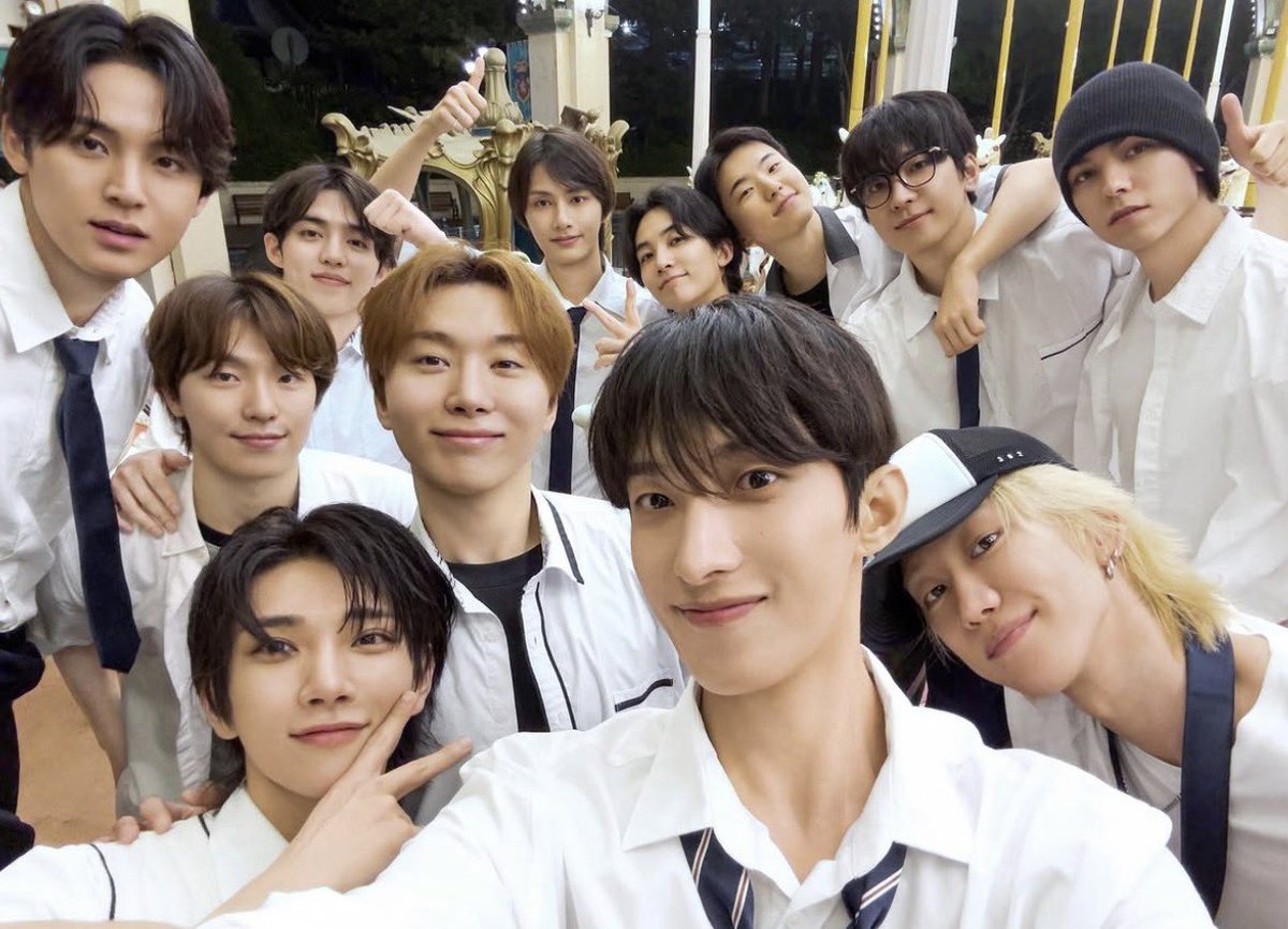minghaocheoI_'s tweet photo. OH MY GOD THEY WERE THERE WITH HOSHI WONWOO JEONGHAN TOO 😭😭😭😭😭😭😭😭😭😭😭😭😭

dokyeom saying in his caption next time theyll def come with woozi too 😭😭😭😭 https://t.co/NBDOrRagLR