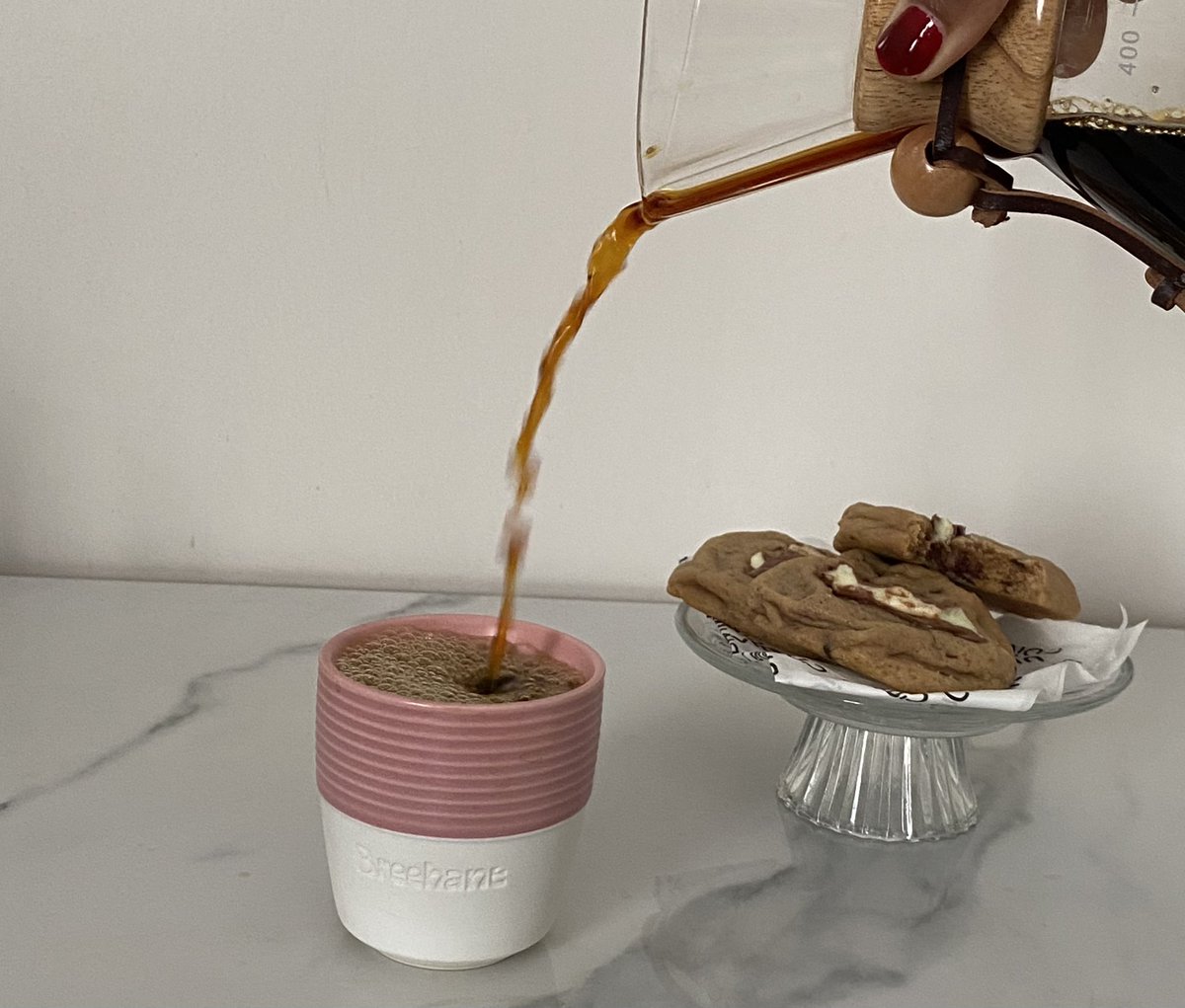 FvuAm's tweet photo. عشوائيات الخميس سويت ألذ كوكيز  بالمجره 🍪☕️❣️☀️ https://t.co/idkMVVJPs9