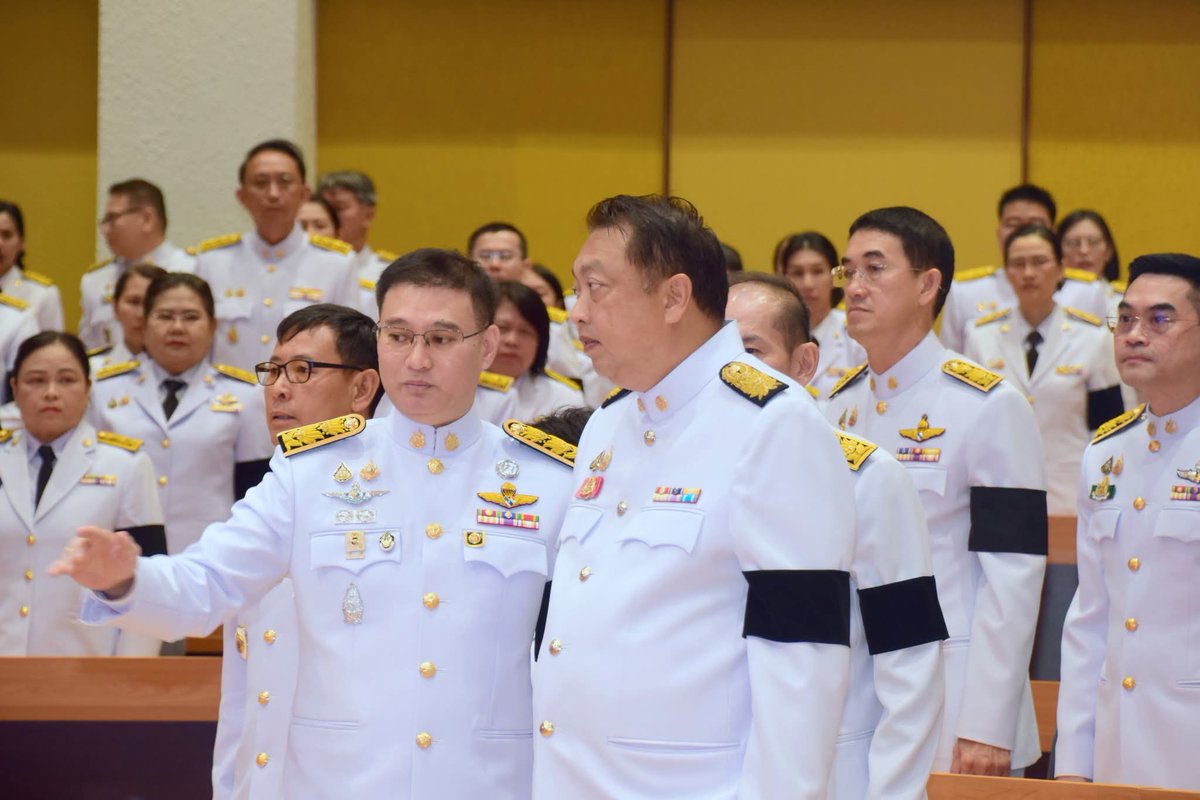 fio_pr's tweet photo. อ.อ.ป. ร่วมพิธีถวายพระพรชัยมงคลแด่ สมเด็จพระนางเจ้าสุทิดา พัชรสุธาพิมลลักษณ พระบรมราชินี เนื่องในโอกาสวันเฉลิมพระชนมพรรษา 3 มิถุนายน 2569

อ่านต่อเพิ่มเติม https://t.co/NCF2JbjerI
.
#กระทรวงทรัพยากรธรรมชาติและสิ่งแวดล้อม #MNRE #องค์การอุตสาหกรรมป่าไม้ #FIO https://t.co/IIhiZXgTZO