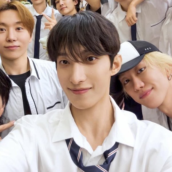 esmo_o's tweet photo. 진짜너무귀여워  .. https://t.co/KN0ClrH3no