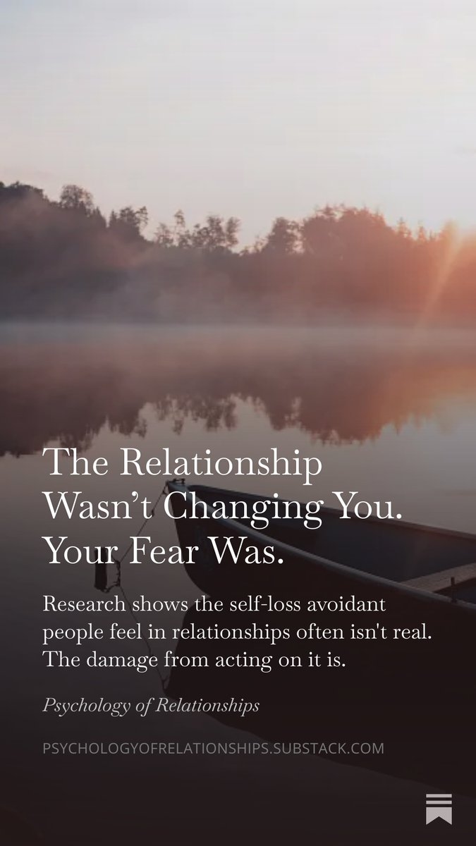 LewandowskiPhD's tweet photo. Have you ever pulled back from a relationship, not because something went wrong, but because closeness itself felt like a warning sign?

There's a reason that happens. New research shows avoidant individuals perceive self-loss that others simply don't see.

The feeling is real. The threat isn't.

Worth understanding before you sabotage your relationship for no reason.