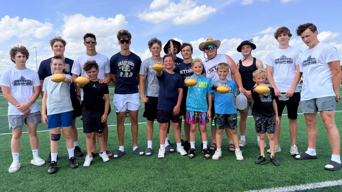 ElkhornSouthFB's tweet photo. Congrats to Jorday, Samuel, IV, Barrett, Kyle, &amp; Blake, our Gold Stand-outs (3rd-5th grade) on day 2 of Storm Football Youth Camp!  These guys did things the right way from start to finish &amp; upheld our Gold Standard of play!

#RollStorm 🏈⚡️ https://t.co/sIyXc9eSuH