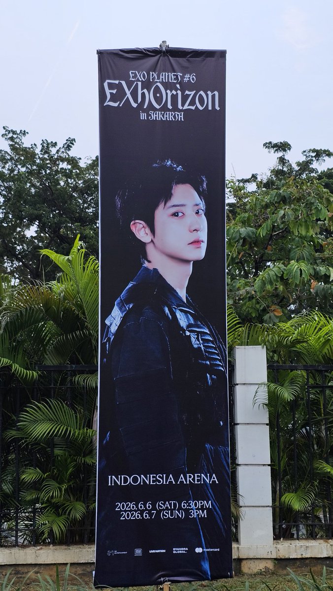 urakbamnini's tweet photo. banner gantengnya kak~

#EXO #EXhOrizon_in_Jakarta https://t.co/0RznpJlz55