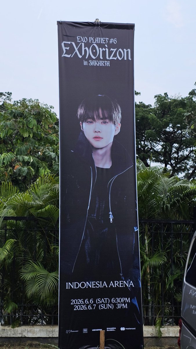 urakbamnini's tweet photo. banner gantengnya kak~

#EXO #EXhOrizon_in_Jakarta https://t.co/0RznpJlz55