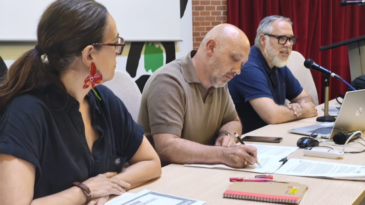 SaludLab_CCOO's tweet photo. @UnaiSordo @msanzlubeiro @CCOO @_avaela @INSST_MITES_GOB @carmenmanche Cerramos la mañana con una mesa redonda sobre el papel de nuestros servicios jurídicos en las enfermedades profesionales, con Juan José Marín, de los servicios jurídicos de @CCOO, Josu González de @CCOOeuskadi y Ruth López Valentín de la Fed de Sanidad y Sociosanitarios @fssccoo https://t.co/jw5GIKhIW2