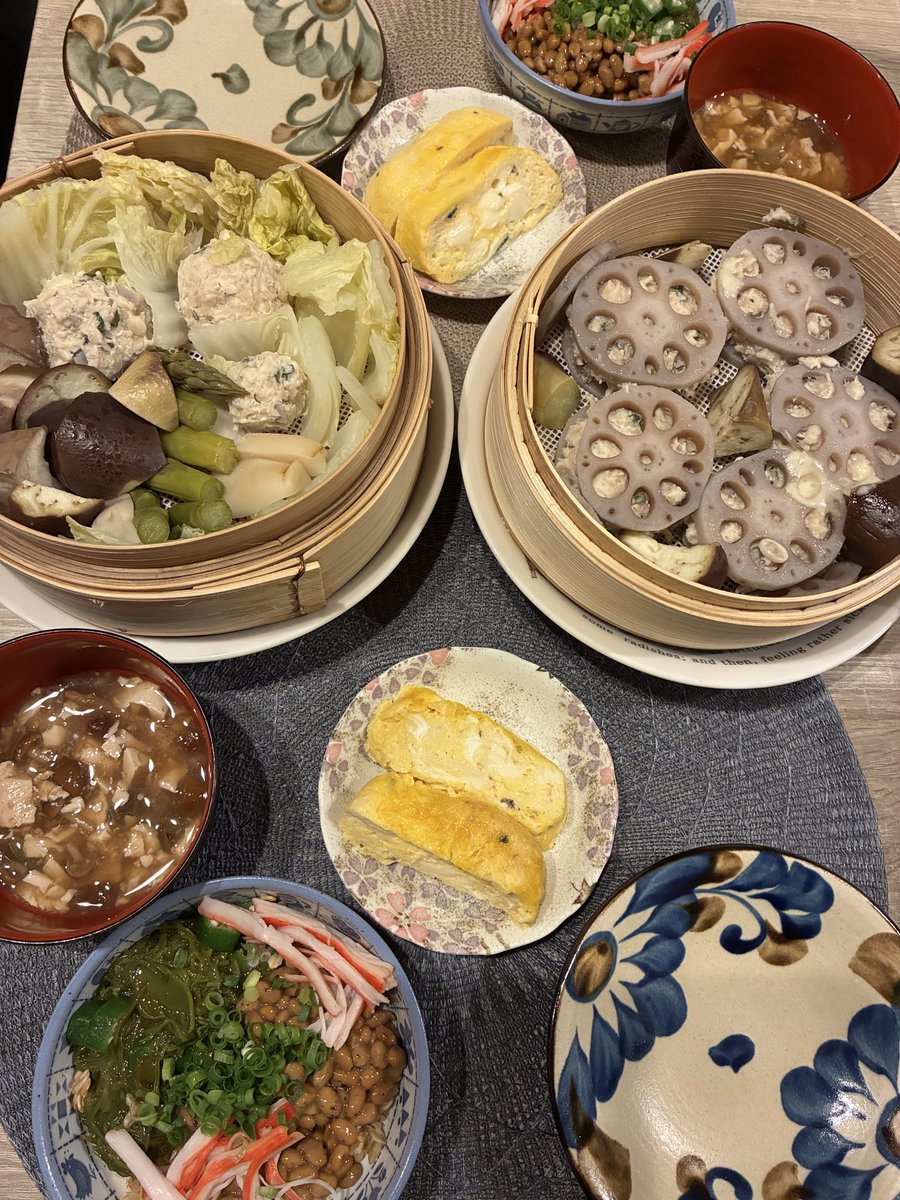Shinobukemo's tweet photo. 晩ごはん！ https://t.co/UO0umz5ahk