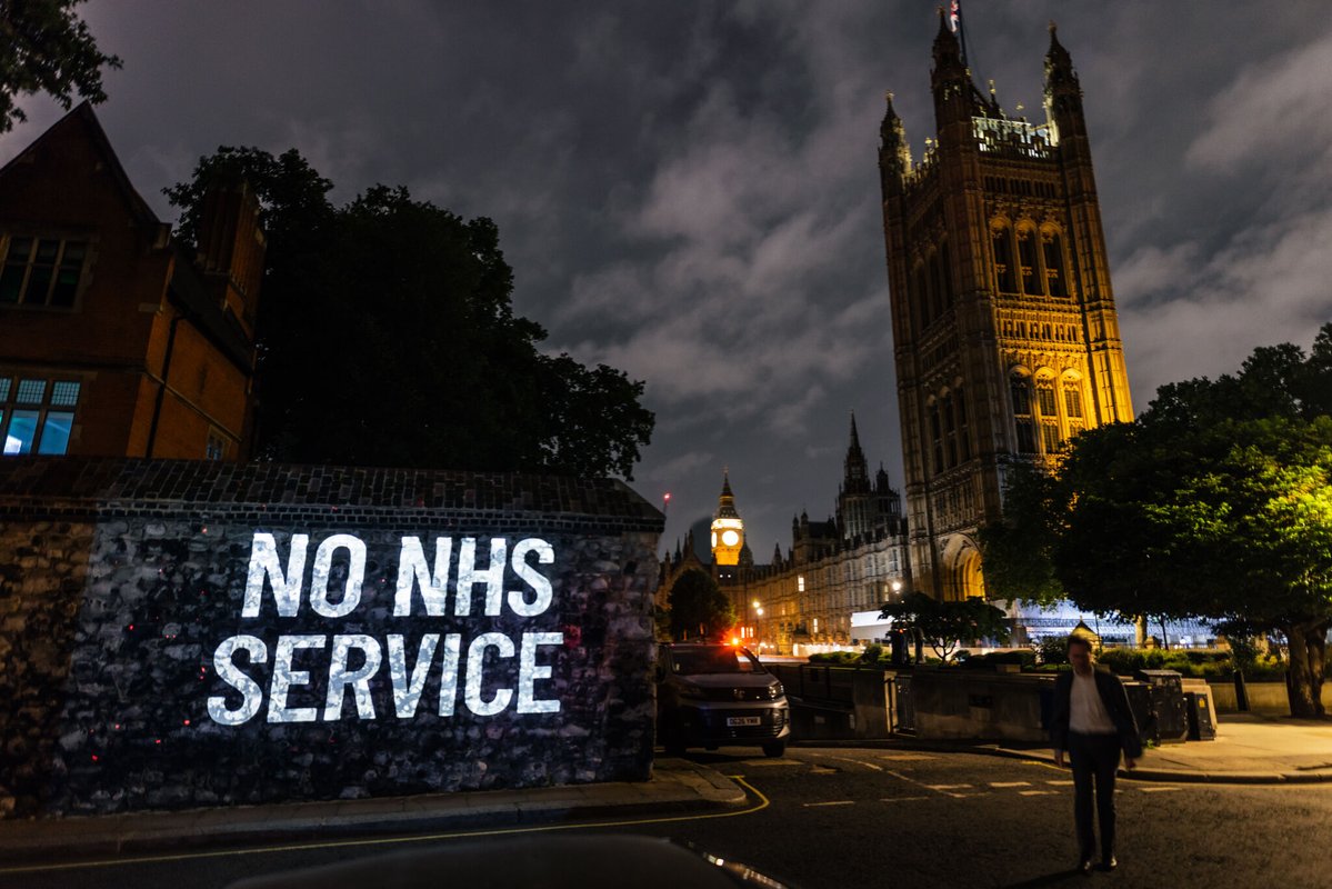 MEActNetUK's tweet photo. More than light. It is a voice for the voiceless. 

Last night, #MEAction UK took to the streets of London to ask  @jamesmurray_ldn to listen to the very severely ill and &amp; set up NHS care.  

More locations, photos &amp; videos coming soon!

Lobby your MP!

https://t.co/6q16UjbncX https://t.co/1F5Yn5FFpG