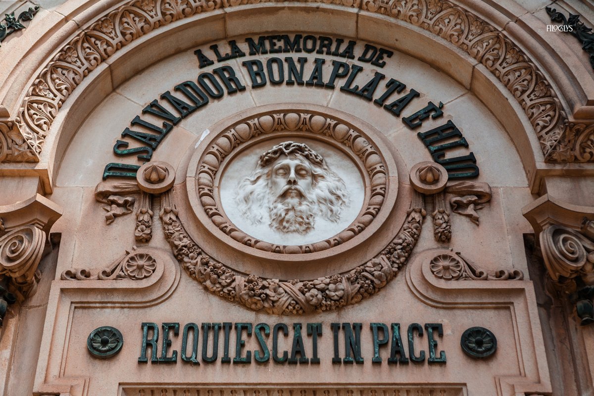filocalus's tweet photo. 46_ Cementeri de Montjuïc (Barcelona – Spain)
Salvador Bonaplata mausoleum. Work by Antoni Serra i Pujals. Sculpture by Josep Reynés.

#typelovers #egyptiantype #narrowtype #typography #lettercutters #bronzelettering #heritage #cemetery #grave #memorial #epitaph https://t.co/w34ROgeFYV