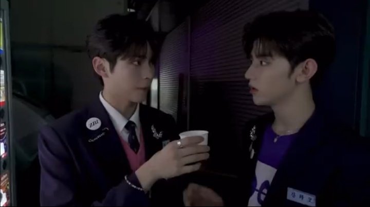colattie's tweet photo. bro got flashbacks 😭😭 https://t.co/6D76JOcxXh