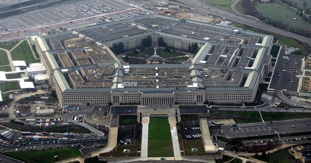 defense_civil25's tweet photo. 🚨Update: The Department of the Army are warning that the military is facing financial pressures due to the war with Iran, border operations, and rising fuel prices!

- Fox News https://t.co/crqn6VdmLw