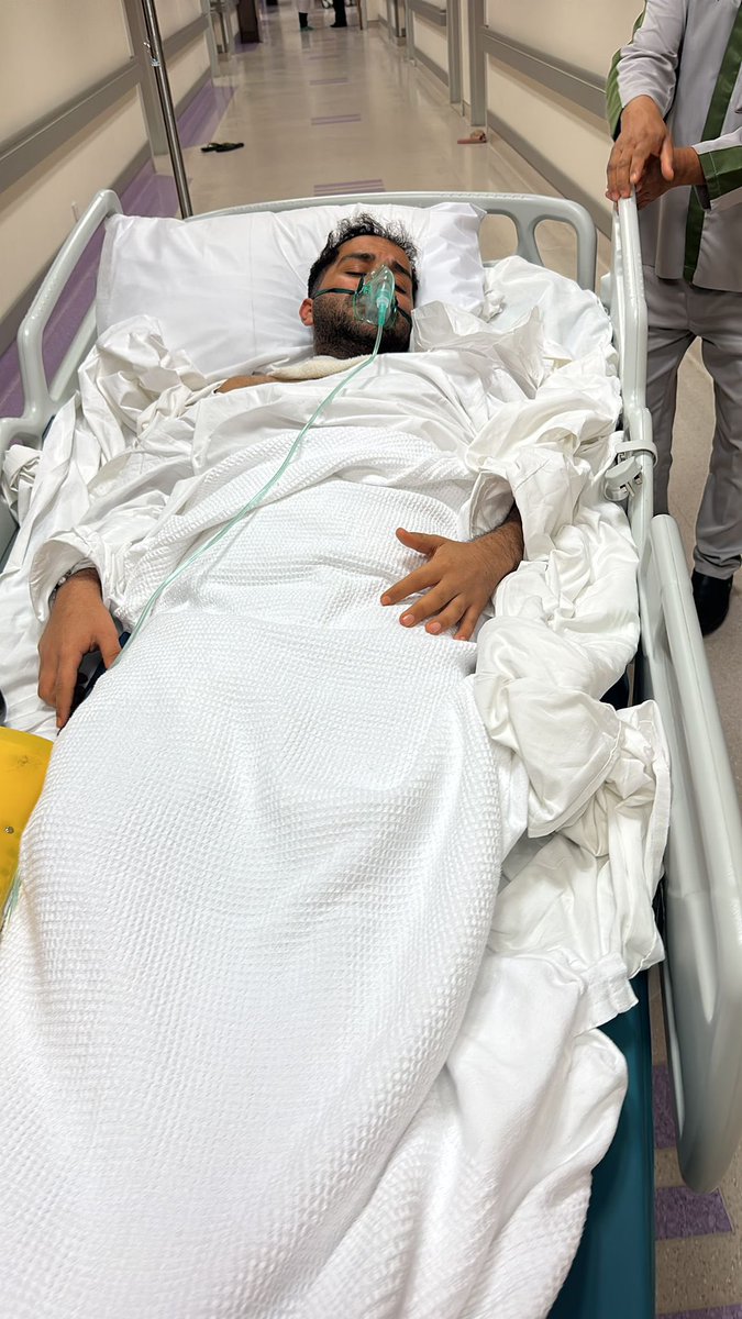 dr_a_altraiji's tweet photo. أتمنى الشفاء العاجل لأبناء الأخ الكريم عدنان خالد بوحمد ولجميع المصابين الذين تعرضوا للإصابة جراء الاعتداء الغادر والآثم الذي نفذه الحرس الثوري الإيراني على مطار الكويت الدولي وستبقى أسماء المصابين محفورة في سجل الأبطال الذين دافعوا عن الكويت الغالية وقدموا مثالاً في الشجاعة والتضحية من أجل الوطن.