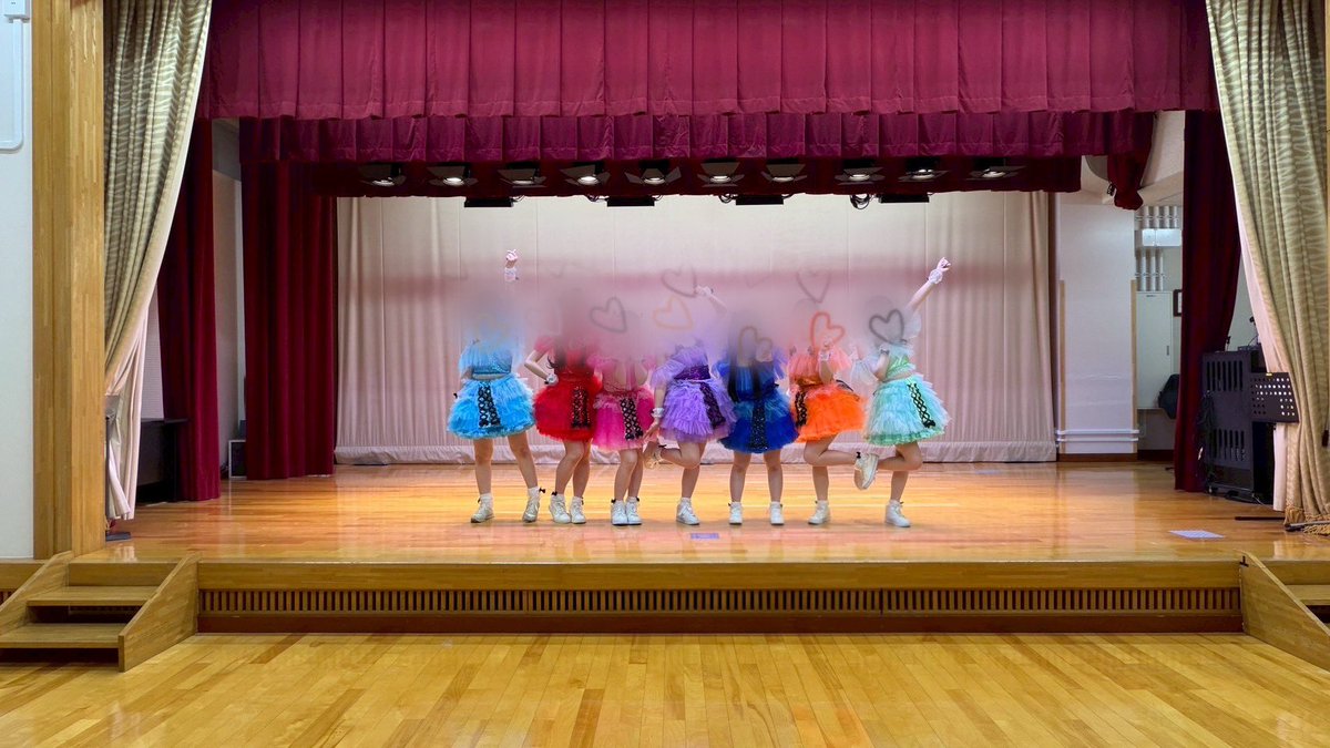 rino_rino_hina's tweet photo. CANDYTUNEさん「ナナイロプロローグ」
踊ってみた🩵❤️🩷💜💙🧡💚

明日から武道館ライブですね‼️

記念すべきタイミングできゃんちゅーそしてあめちゃんにとっても大切で大好きなこの楽曲を踊ることができて嬉しかったです😌
初期衣装だよ‼️

是非ご覧ください👀
#きゃんちゅー #踊ってみた #宮野静 https://t.co/O2dws43WX6
