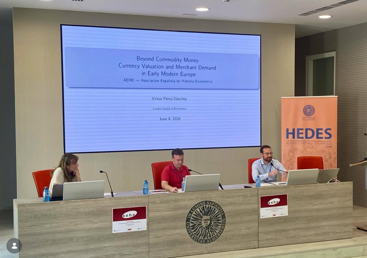 _AEHE's tweet photo. Llega el momento de la historia monetaria en la sesión 4. Víctor Pérez Sánchez (@LSEEcHist):Beyond Commodity Money: Currency Valuation and Merchant Demand in Early Modern Europe. #financialhistory #monetaryhistory #Encuentro #AEHE @hedes_ual https://t.co/wgSi9vqHdD
