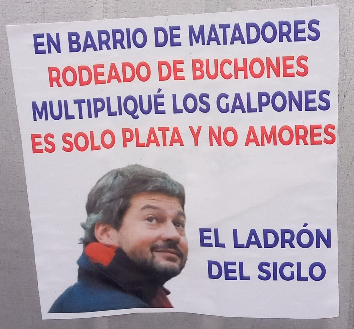 ComPROvacante's tweet photo. Hoy, día en que asume un nuevo Presidente en #SanLorenzo, no olvidemos al más hijo de puta de todos.

No, vos estás cerca pero no me refería a vos, @Costantino_SG

@MatiasLammens lpqtp, traidor. https://t.co/XIrR3yGofT