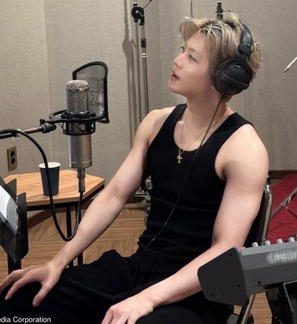 hourlyjaeminn's tweet photo. Drop the tags for radio Rabbit&amp;Cat today 🐰🐱📻

ON AIR WITH DJ JAEMIN
#うさねこ897
#ジェミンのうさぎちゃんねこちゃんラジオ https://t.co/eZCiHSJlqC