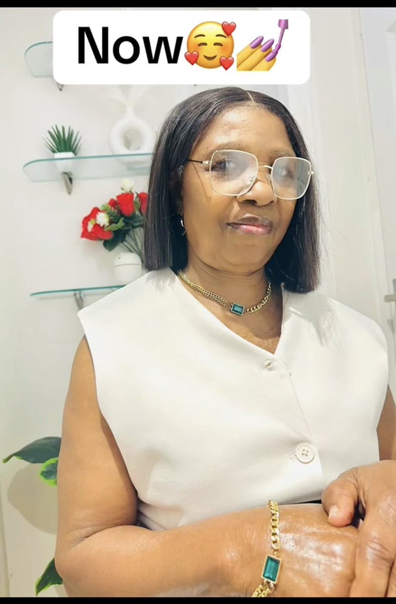 Nimisioluwa's tweet photo. A lady share her grandma transformation after leaving Nigeria and it’s crazy 🤯🤯🤯

Before.                                                  After https://t.co/jaC0gbkkWF