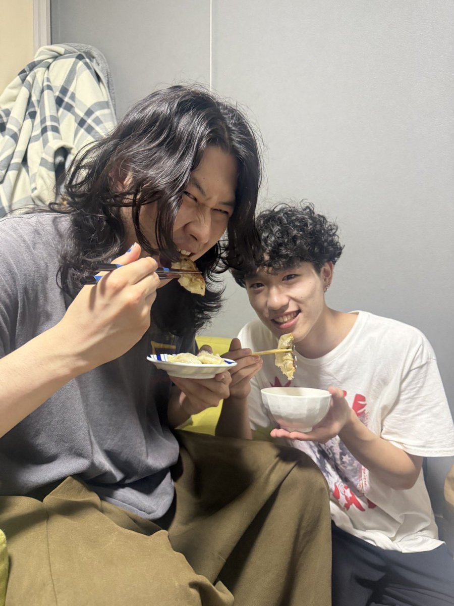 gingagungogo's tweet photo. 銀河 in TT宅 with餃子 https://t.co/tbRZNqkF5O