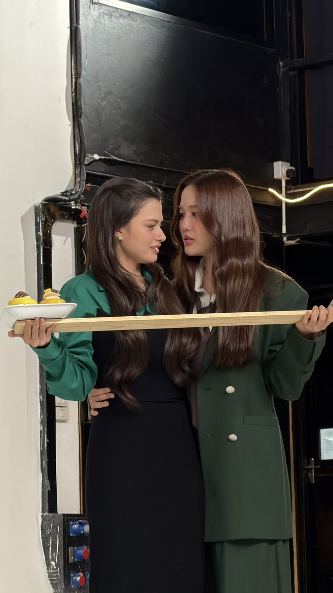 GrabTH's tweet photo. เล่นนานๆได้ไหมเกมนี้ ฟินอะะะ

GRABFOOD X FREENBECKY
#GrabFoodถูกกว่าชัวร์xFreenBecky
#ไทยช่วยไทยพลัสเลือกGrab https://t.co/Bop66g9Qwg