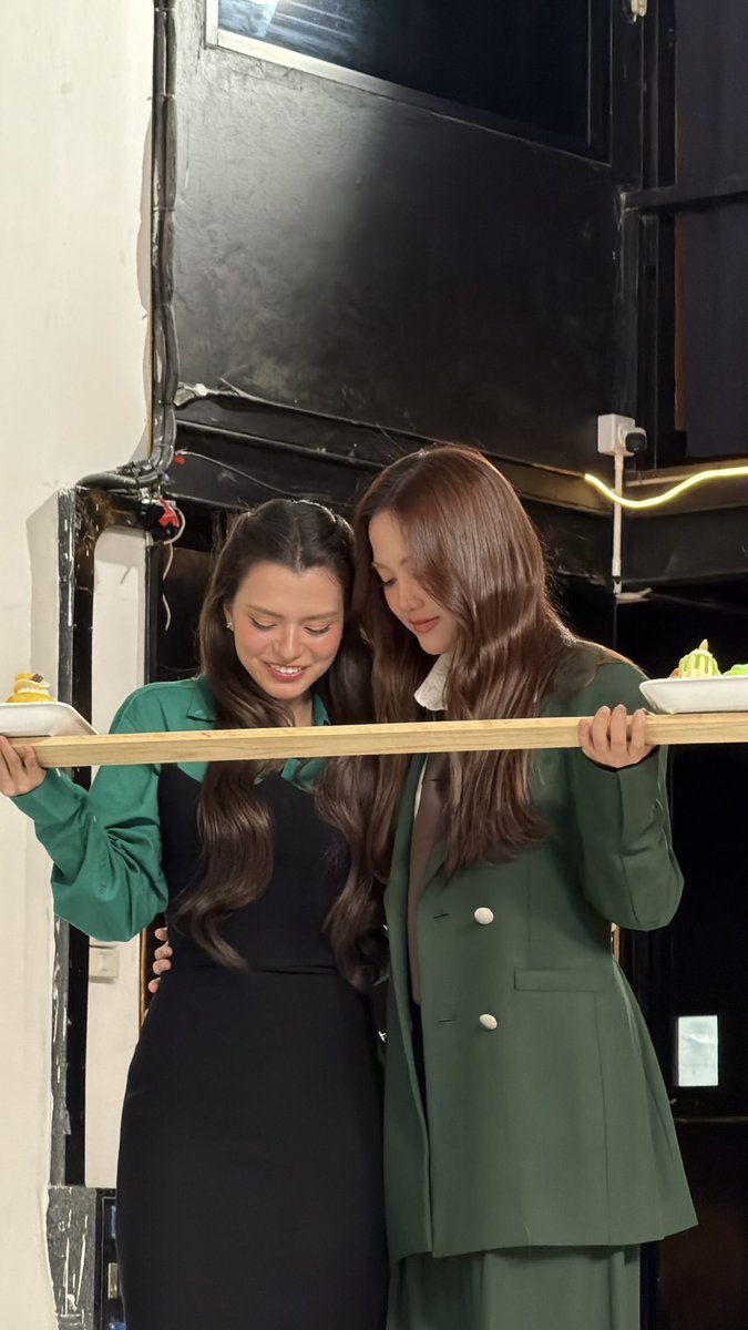 GrabTH's tweet photo. เล่นนานๆได้ไหมเกมนี้ ฟินอะะะ

GRABFOOD X FREENBECKY
#GrabFoodถูกกว่าชัวร์xFreenBecky
#ไทยช่วยไทยพลัสเลือกGrab https://t.co/Bop66g9Qwg