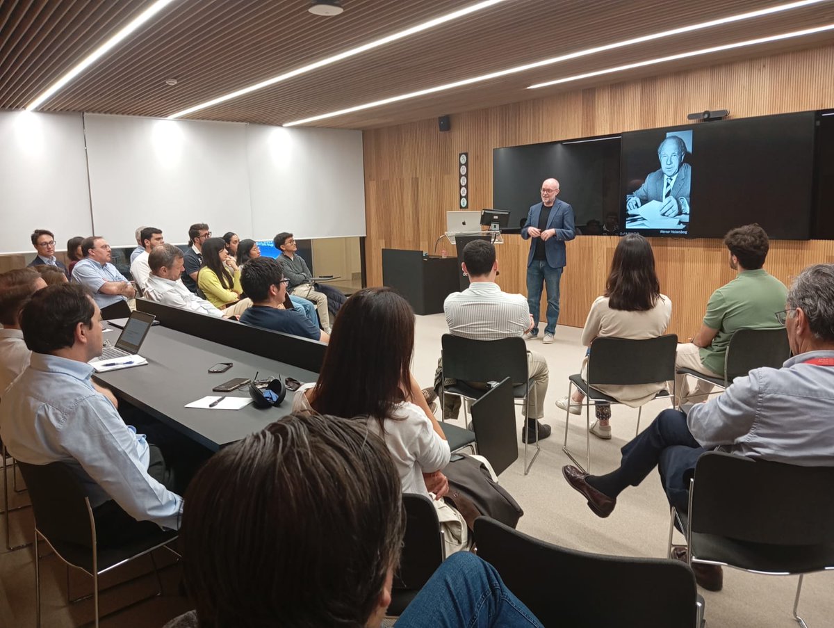 tecnun's tweet photo. El lunes, @enricdelgad0 y Alba Rodríguez de @IBM impartieron una sesión sobre #computación e IA a investigadores de Tecnun.

Alba presentó IBM Bob 🤖, mientras que Enric analizó el contexto actual en el que vonviven computación cuántica, computación clásica e #IA.

#somosTecnun https://t.co/Jb6dbAJgar