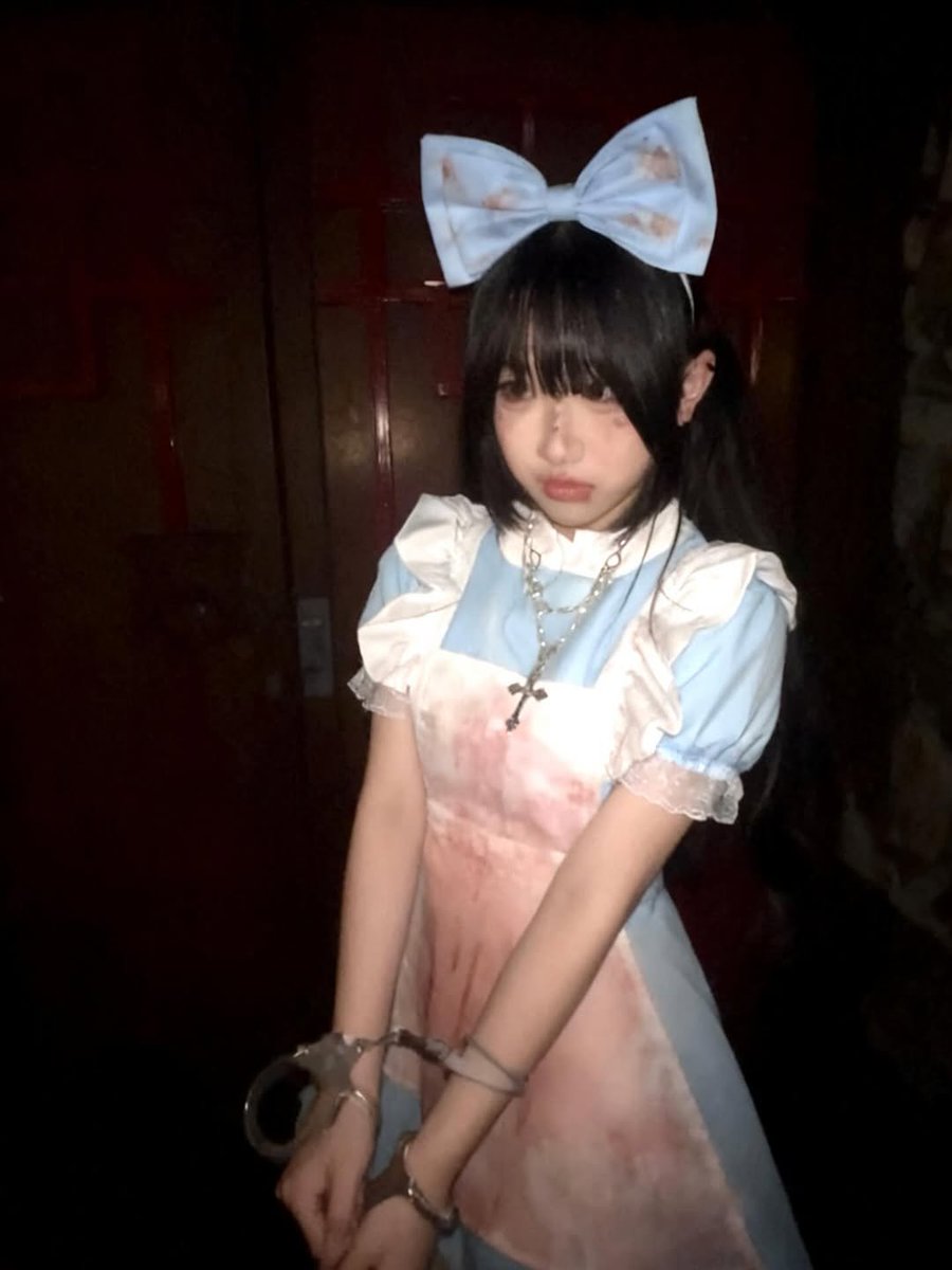 yi62604's tweet photo. 晚上一個人躲在房間
穿上這套衣服看著鏡子裡的自己
突然好想變成主人的一隻小狗狗🥺
我會很乖很乖地蹲著
尾巴搖啊搖只看著你一個人
輕輕咬著你的衣服 小聲說…
「不要丟下我好不好…我只有你了」
我一直很安靜很自卑
好怕自己不夠可愛會被討厭…
 誰都不能靠近你 因為你是我的
#隔代教養 #想被寵被獨佔 https://t.co/s6ARfGl3Bf
