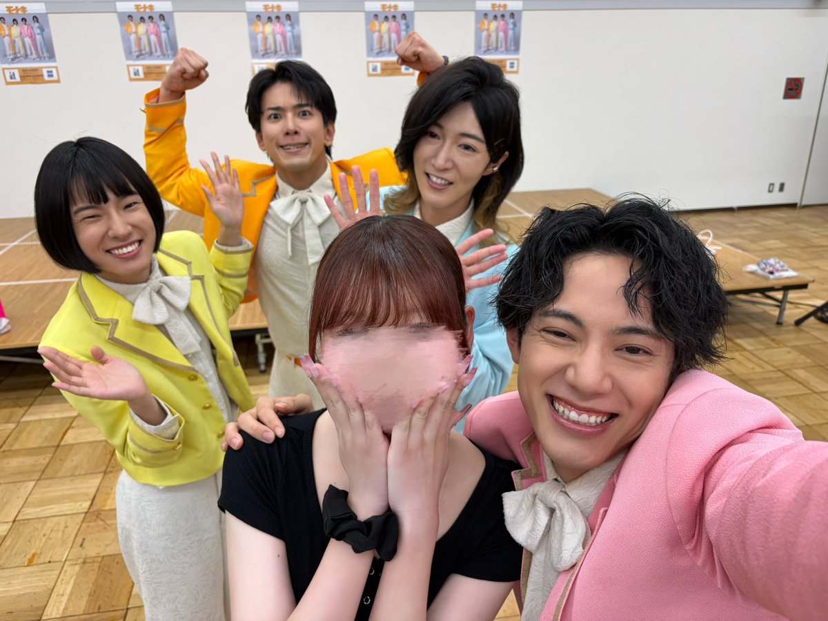 __s2lll's tweet photo. みてー！じゅにさんの手が耳みたいになってて😻😻🐇
ほーーんとモナキちゃんみんな可愛い𛰙᭜𖫴𖫰𖫱𖫳𖫲𖫲𖫳𖫴𖫰𖫱꛰ ᭜𖫴𖫰𖫱𖫳𖫲𖫲𖫳𖫴𖫰𖫱꛰ಣ https://t.co/wxKdKu3CQS
