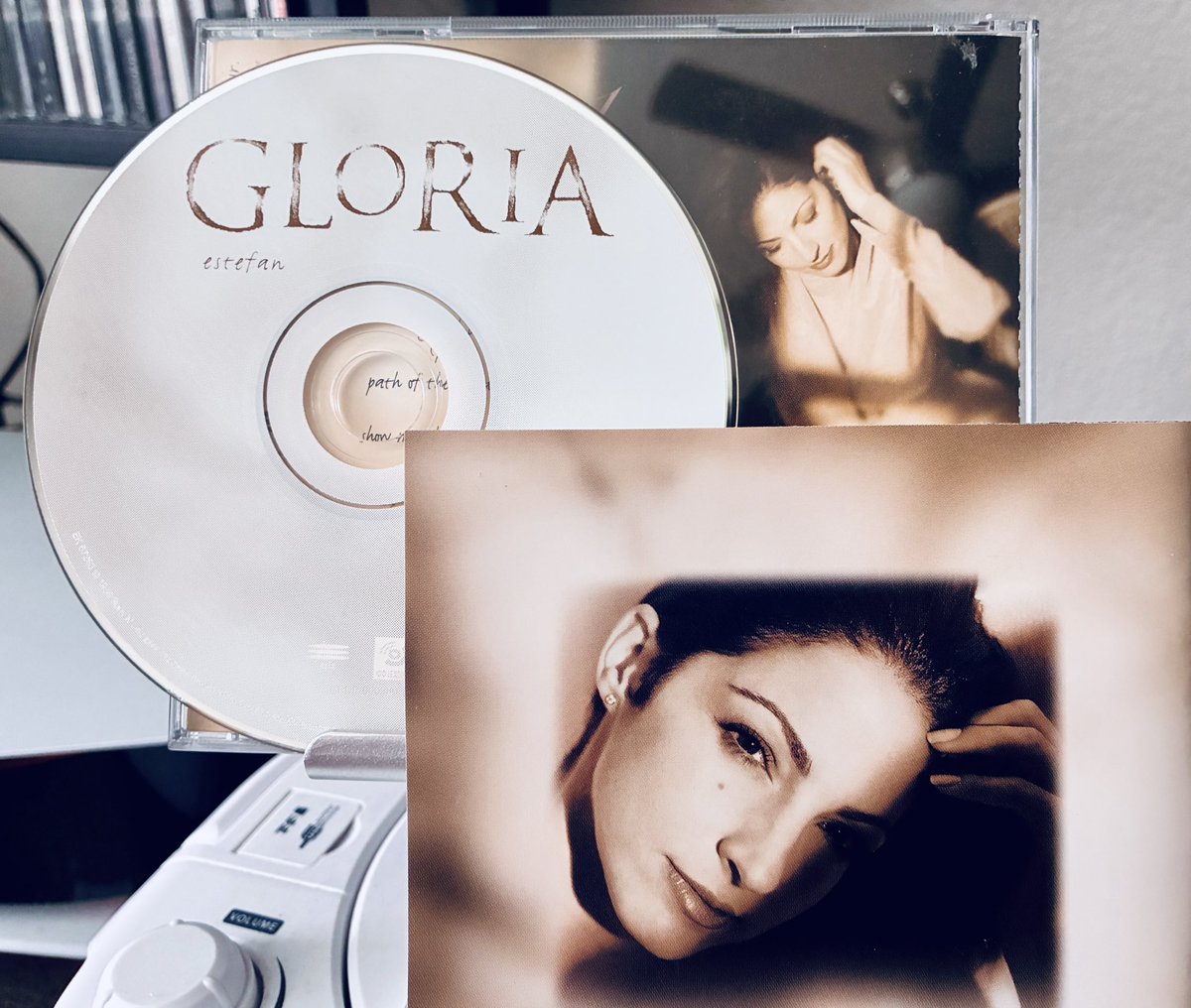 audio_collector's tweet photo. DESTINY (1996) the seventh studio album by @GloriaEstefan CD format
 
Released 30 years ago today, June 4th, 1996, by Epic Records.
 
#musicfromthelastcentury #gloriaestefandestiny #todayinpopmusic #ilovethe90s #cdcollectionmusicpost https://t.co/3F7lnKCtDT