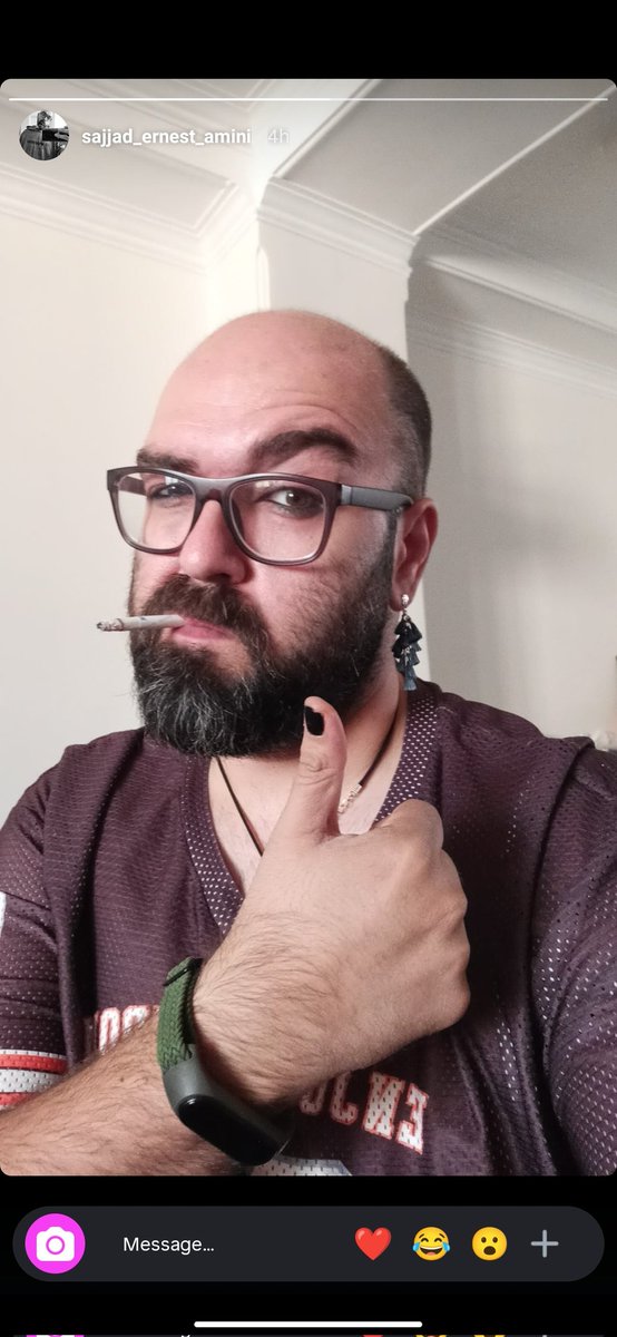 legrandnikolas's tweet photo. I look like this at 39. All my( formerly )beautiful friends have wrinkles and starting to look like old fucks. 😈😈

p.s I looked like my aunts(combined) when I was in my 20s. Time has been kind to me!
#چلچلی https://t.co/1yHnGx6YN5
