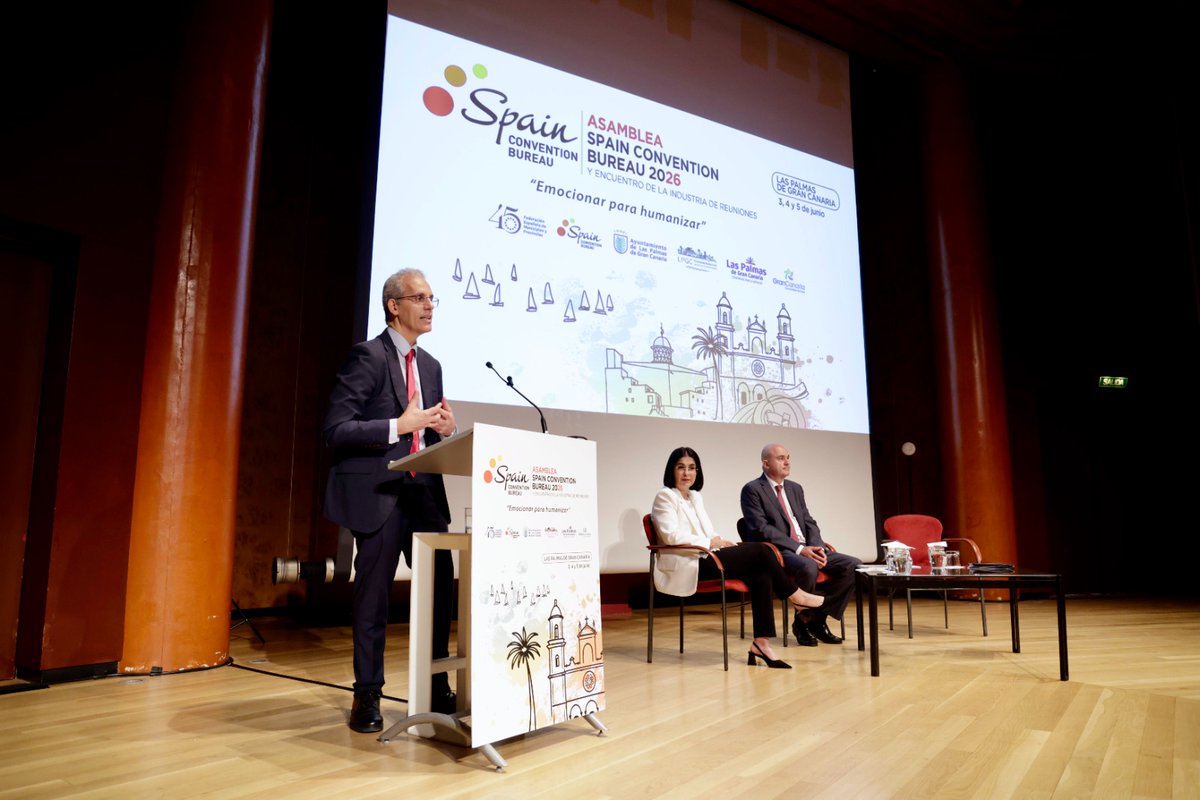 fempcomunica's tweet photo. 📍 Las Palmas de Gran Canaria acoge la Asamblea Anual y Jornada de Trabajo del @SCB_FEMP de la #FEMP, un encuentro clave para el futuro del #turismodereuniones en España.

📈España se consolida como una potencia internacional en este segmento, situándose como el 3⃣ destino del mundo en número de reuniones internacionales. Solo en 2025, esta actividad movilizó a más de 10 millones de personas y generó cerca de 15.000 millones de euros.

➡️ Durante la jornada han abordado el impacto de las nuevas herramientas que permiten medir, gestionar y mejorar los eventos que acogen, avanzando hacia un modelo más innovador y eficiente.

Como destacó el secretario general de la FEMP, @Luismsicluna, es necesario seguir apostando por “la sostenibilidad, la digitalización y la competitividad de los destinos españoles para mantener el liderazgo de nuestro país en esta industria turística”.