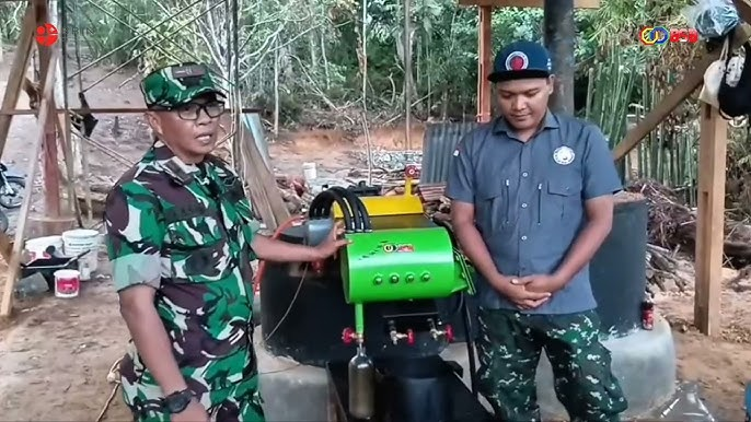 dimarsasongko98's tweet photo. TNI 2026:

a. Kelola MBG ✅ 
b. Buru begal ✅ 
c. Olah sampah jadi BBM ✅ 
d. Urus Koperasi ✅

e. Jaga pertahanan negara: ❓

"Negara tidak boleh menjadikan TNI sebagai solusi instan atas setiap persoalan sipil." , YLBHI, Mei 2026

Ini bukan satir. Ini kutipan resmi lembaga hukum Indonesia.