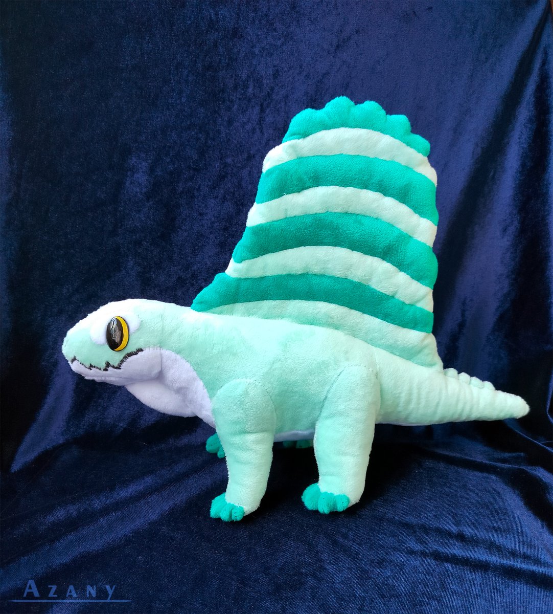 Azany_artist's tweet photo. Plush Dimetrodon from Paleo Pines! 
40 cm in lenght.
Was made for my friend. https://t.co/eSXLZJUupV