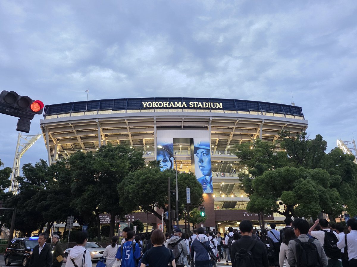 kkkasho10's tweet photo. 人生で初めてベイスターズ見に来ました、野球おもしろくない https://t.co/UhAhVyb9qu