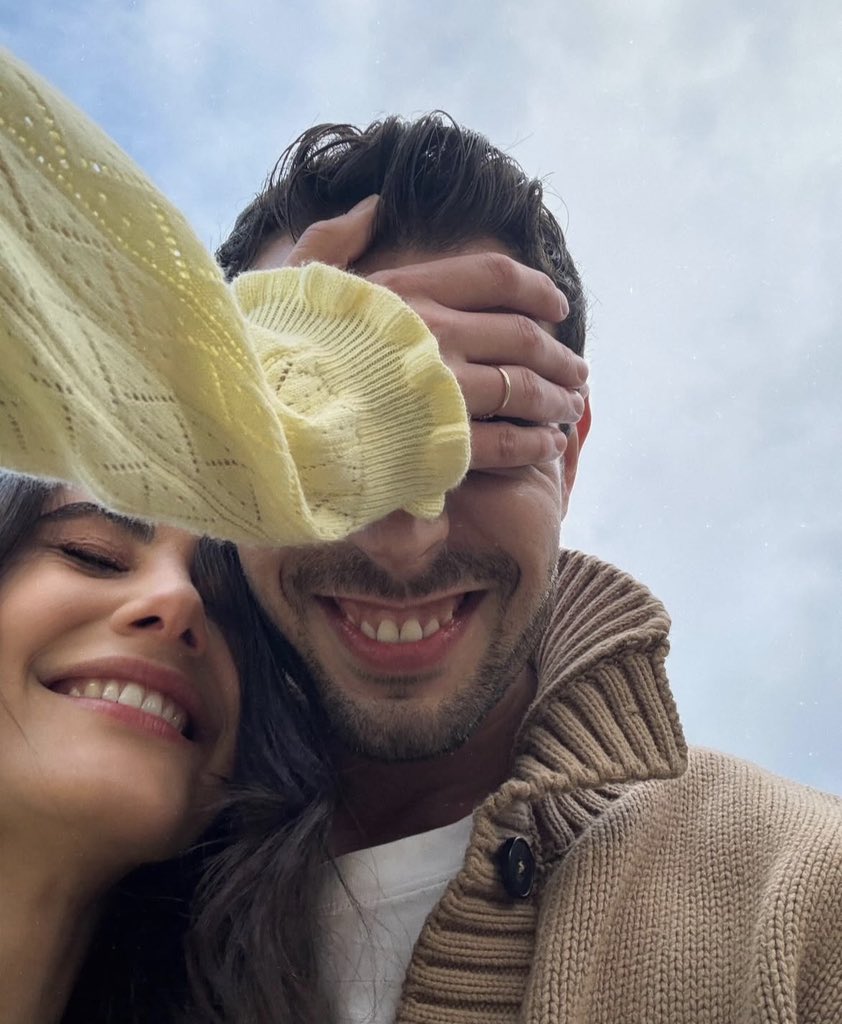 Zeynofffff's tweet photo. Aaaaaaaaaaaaaaaaaaaa #SevdiğimSensin #DicEr #AytaçŞaşmaz #HelinKandemir https://t.co/3njOuqIZSr