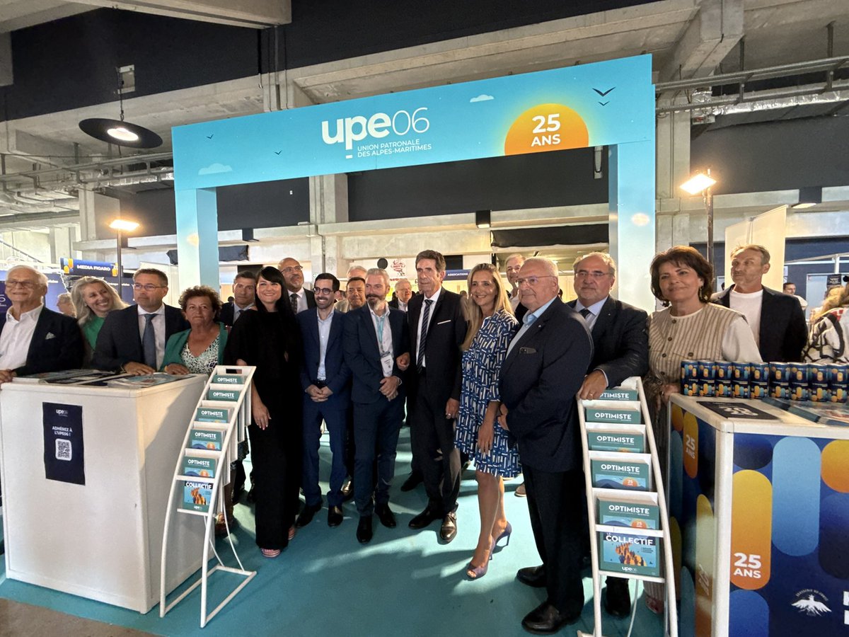 Dominiq_Estrosi's tweet photo. Heureuse d’être cette année encore présente pour les 25 ans des Entreprenariales aux côtés du Président de l’@UPE_06 , des Past-Présidents et du monde économique maralpin. https://t.co/WZqg12XGPi