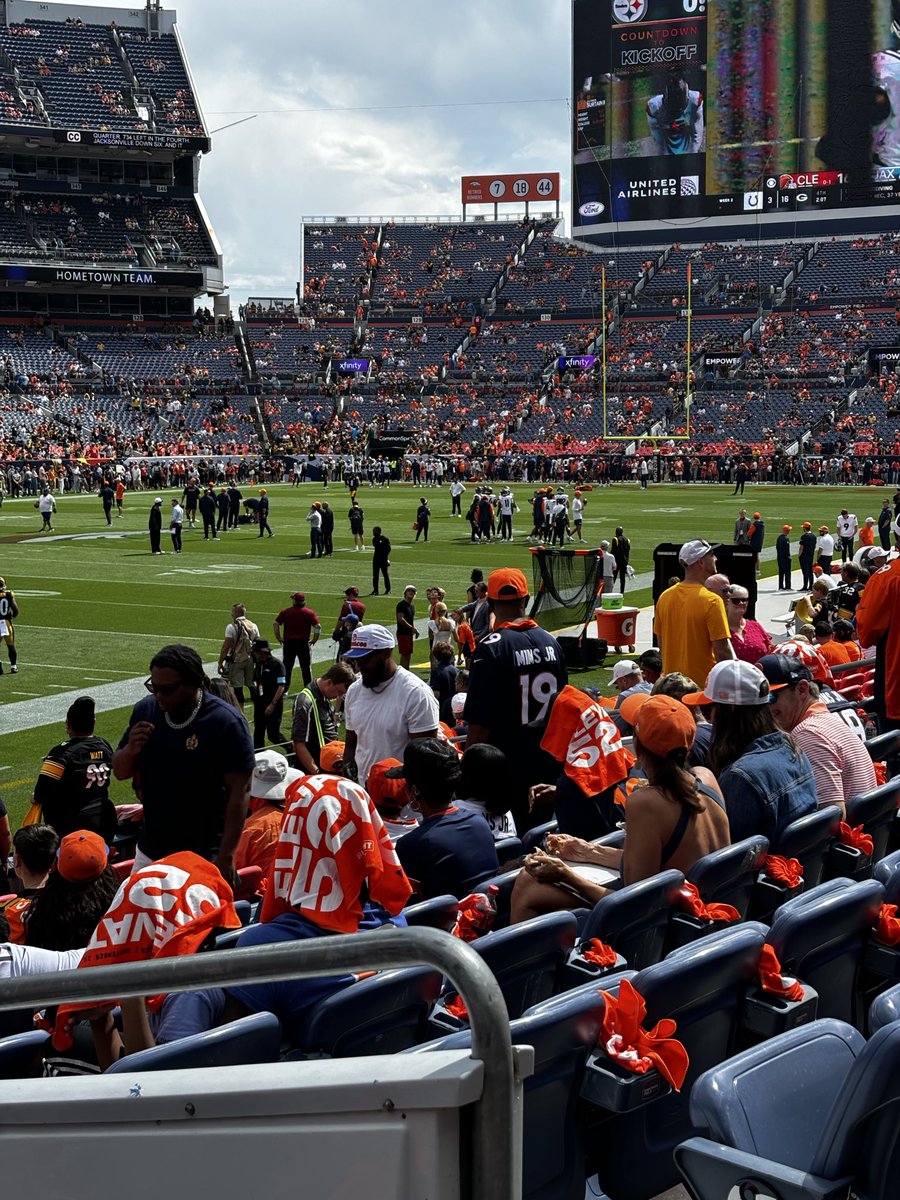 BuckemPod's tweet photo. FYI y’all‼️

If yall feel OTAs have been quiet. The media wasn’t allowed at practice until today Thursday June 4th.

Is there anything you’re looking forward to hearing about or seeing?

The timeline is gonna be FILLED with Broncos news today. 

I hope everyone stays healthy🏈 https://t.co/kkYN1qEIYs