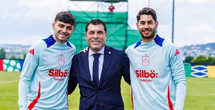 FIFTenerife's tweet photo. ⚽ | Alejandro Morales Mansito, reelegido presidente de la FIFT (2026-2030)

🤝 El fútbol de la provincia de Santa Cruz de Tenerife refrenda su confianza en el dirigente portuense tras una etapa marcada por el progreso y la modernización

➕ℹ https://t.co/DzCQsFnU3x

#SomosFIFT https://t.co/5SpNcsGtbM