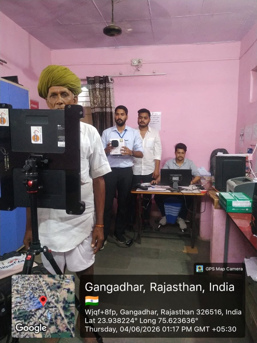 Rntcp_Rajasthan's tweet photo. जन-जन का रखें ध्यान 🇮🇳
टीबी-मुक्त भारत अभियान, 100 दिवसीय टीबी कैंप, हाई रिस्क गांव-गांव, शहर-शहर
टीबी के लक्षण दिखने का इंतज़ार न करें!
समय रहते X-RAY जांच करवाएं, —
यही है, जल्दी पहचान और सही इलाज की कुंजी
📞 1800-11-6666 (टोल-फ्री)
#TBMuktBharat #100dayscampaign https://t.co/M6DnZEdSzG